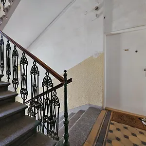 Design In The Heart Of Apartment Karlsbad